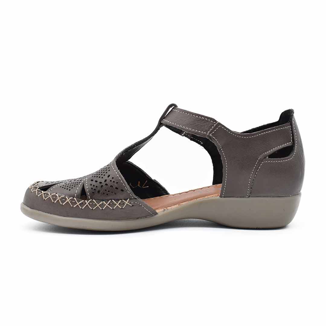 sandalias-cuero-dinobutelli.jpg25