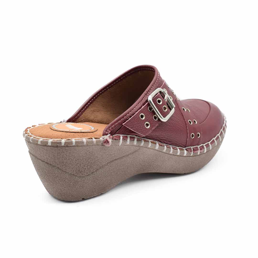 zuecos-mujer-cuero-dinobutelli.jpg11